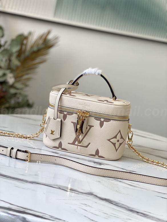 Louis Vuitton Handbags 26